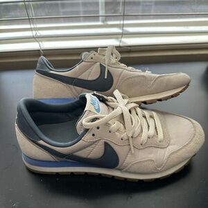 Nike air pegasus 83 j crew women's 9